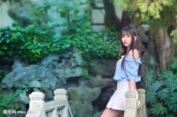 她的胴体照片无修版